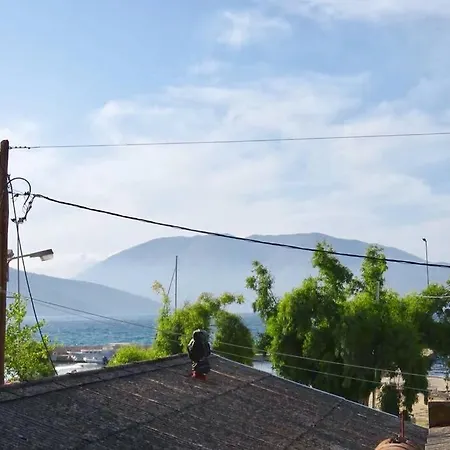 Alexi's Apartment. 1 Minute Walk To The Beach. Lejlighed Sami (Kefalonia)