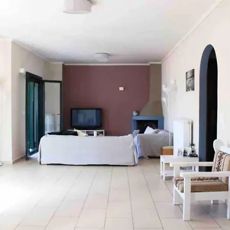 Lejlighed Alexi's Apartment. 1 Minute Walk To The Beach.